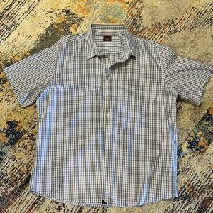 UNTUCKit Blue, White and black Casual Button Down Shirt